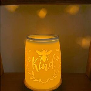 Be kind scentsy warmer